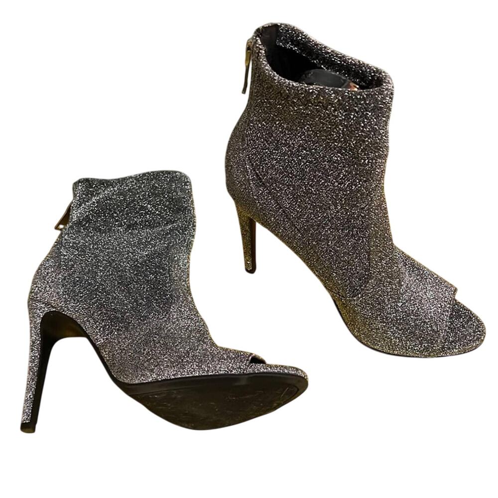 NWOT Guess Sparkle Sock Boot in Carbon (Black) with Silver Sparkle MSRP$89 Sz 7